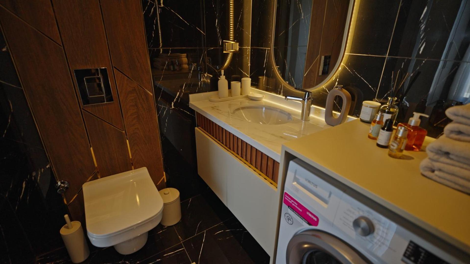 Qoople Legend Prime Sea Location Apartment *